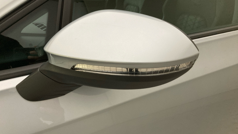 Volkswagen Golf 1.5 TSI 150 R-Line 5dr Petrol Hatchback